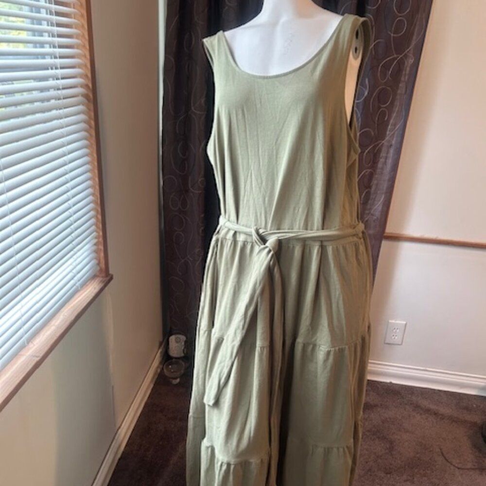 Falls Creek Green scoop neck sleeveless belted tiered maxi dress, size XL